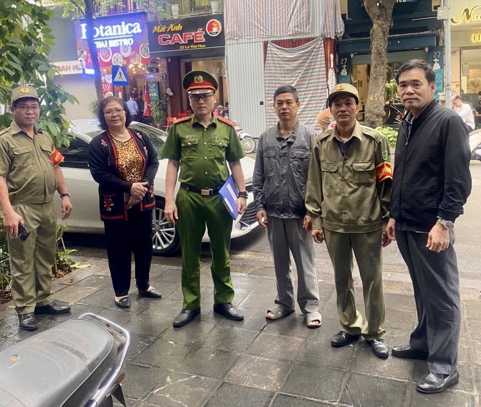 Người Bí thư Chi bộ tận tâm vun đắp sức mạnh đoàn kết từ khu dân cư