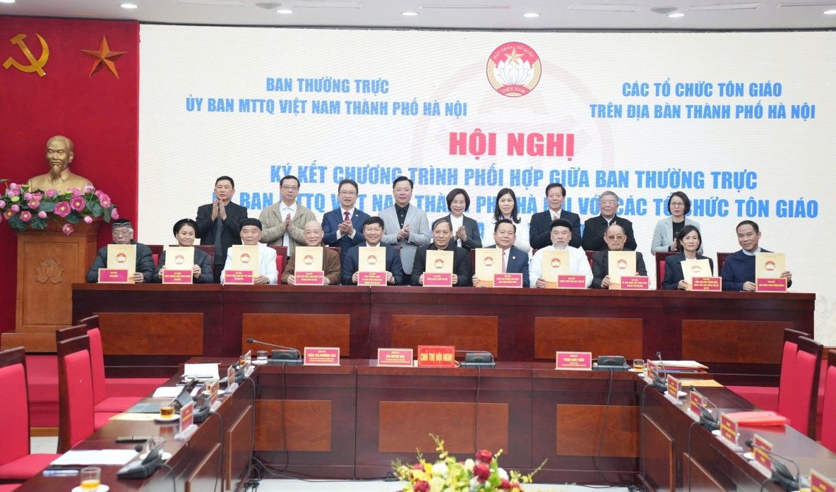 Phối hợp chặt chẽ trong việc củng cố khối đại đoàn kết toàn dân tộc