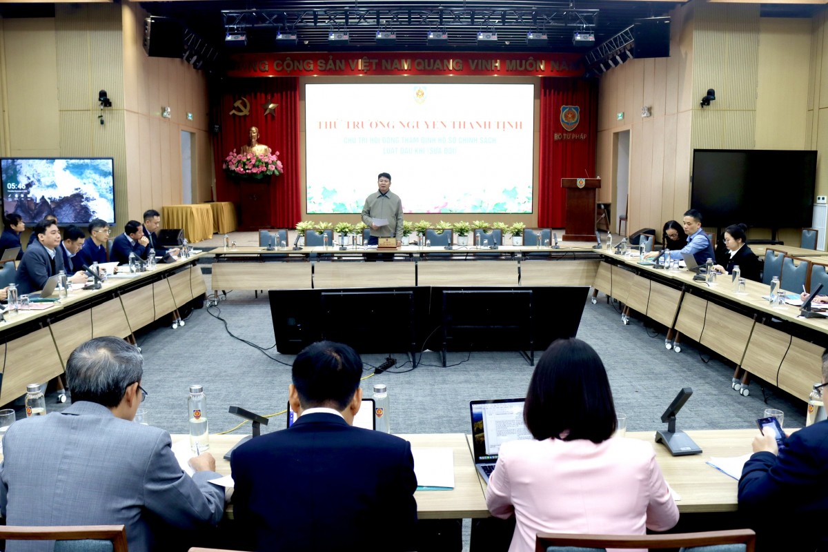 Đề Xuất Sửa Luật Dầu Khí Theo 5 Nhóm Chính Sách Lớn Đề Xuất Sửa Luật Dầu Khí Theo 5 Nhóm Chính Sách Lớn