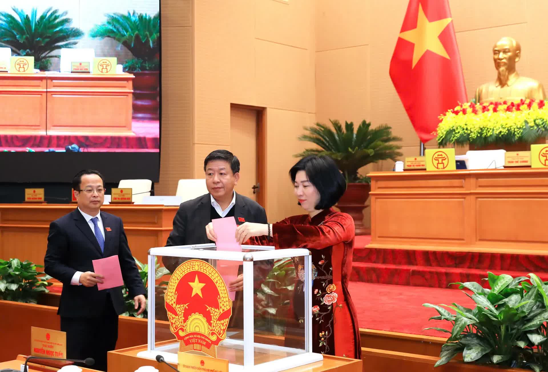 Làm ngay, làm nhanh để hiện thực hóa các Nghị quyết vì Thủ đô phát triển Làm ngay, làm nhanh để hiện thực hóa các Nghị quyết vì Thủ đô phát triển