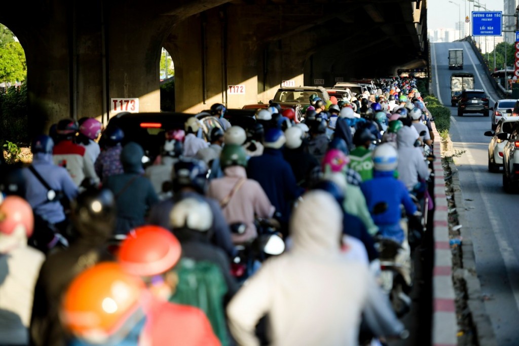 Dự báo thời tiết Hà Nội ngày 29/1: Sáng sớm có sương mù nhẹ, trưa chiều giảm mây trời nắng