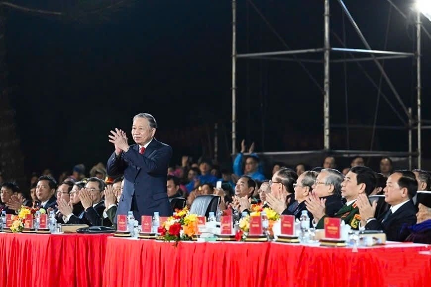 Cầu Truyền Hình 