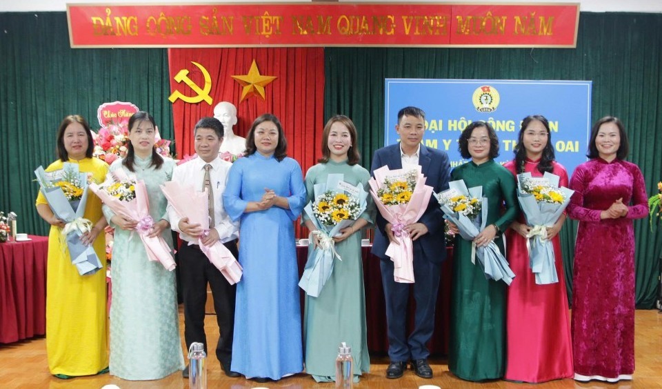 Công đoàn Trạm Y tế xã Thanh Oai quyết tâm đổi mới, chăm lo tốt hơn cho người lao động
