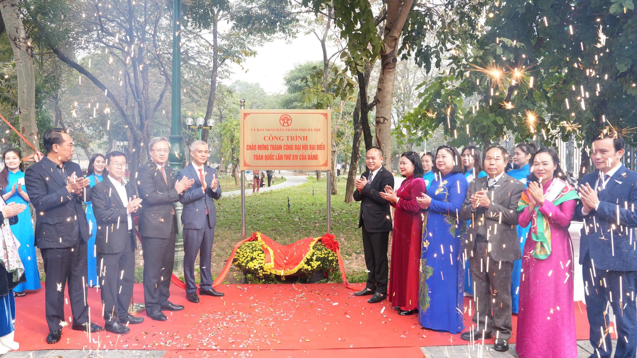 Phường Nghĩa Đô Gắn Biển Công Trình Chào Mừng Đại Hội Xiv Của Đảng Phường Nghĩa Đô Gắn Biển Công Trình Chào Mừng Đại Hội Xiv Của Đảng