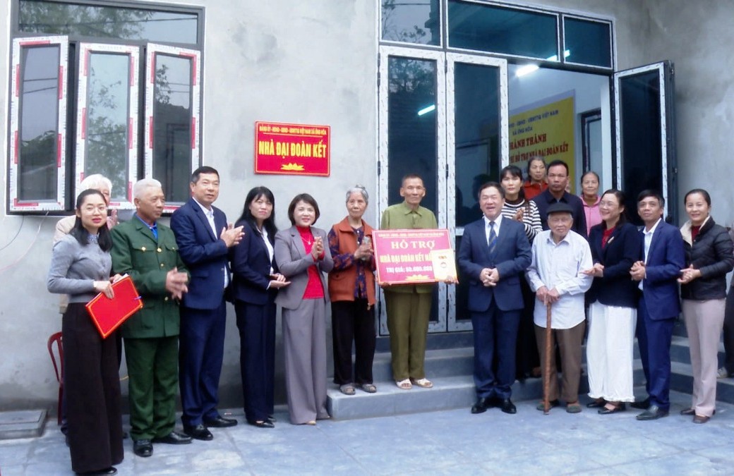 Xã Ứng Hòa: Bàn giao 6 nhà Đại đoàn kết dịp Tết Nguyên đán Bính Ngọ 2026