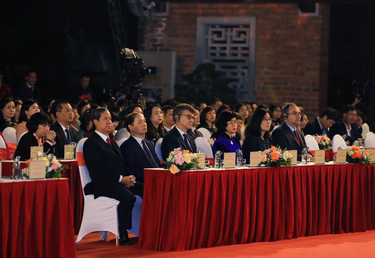 Cam kết bền bỉ của Hà Nội trong việc đặt con người, học tập và hòa nhập ở vị trí trung tâm của phát triển