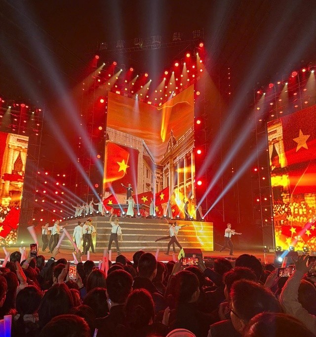 Hà Nội: Tạm cấm nhiều tuyến phố phục vụ Chương trình "Hòa nhạc ánh sáng - Chào năm mới 2026"