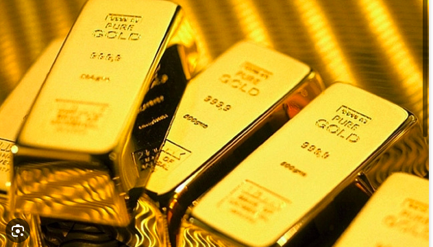 Giá vàng thế giới lao dốc mạnh, “bốc hơi” gần 500 USD/ounce