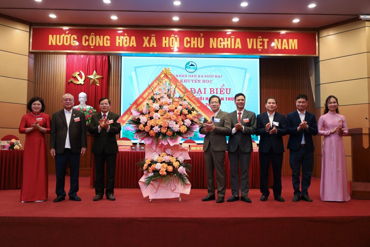 Đẩy mạnh khuyến học, khuyến tài, xây dựng xã hội học tập bền vững