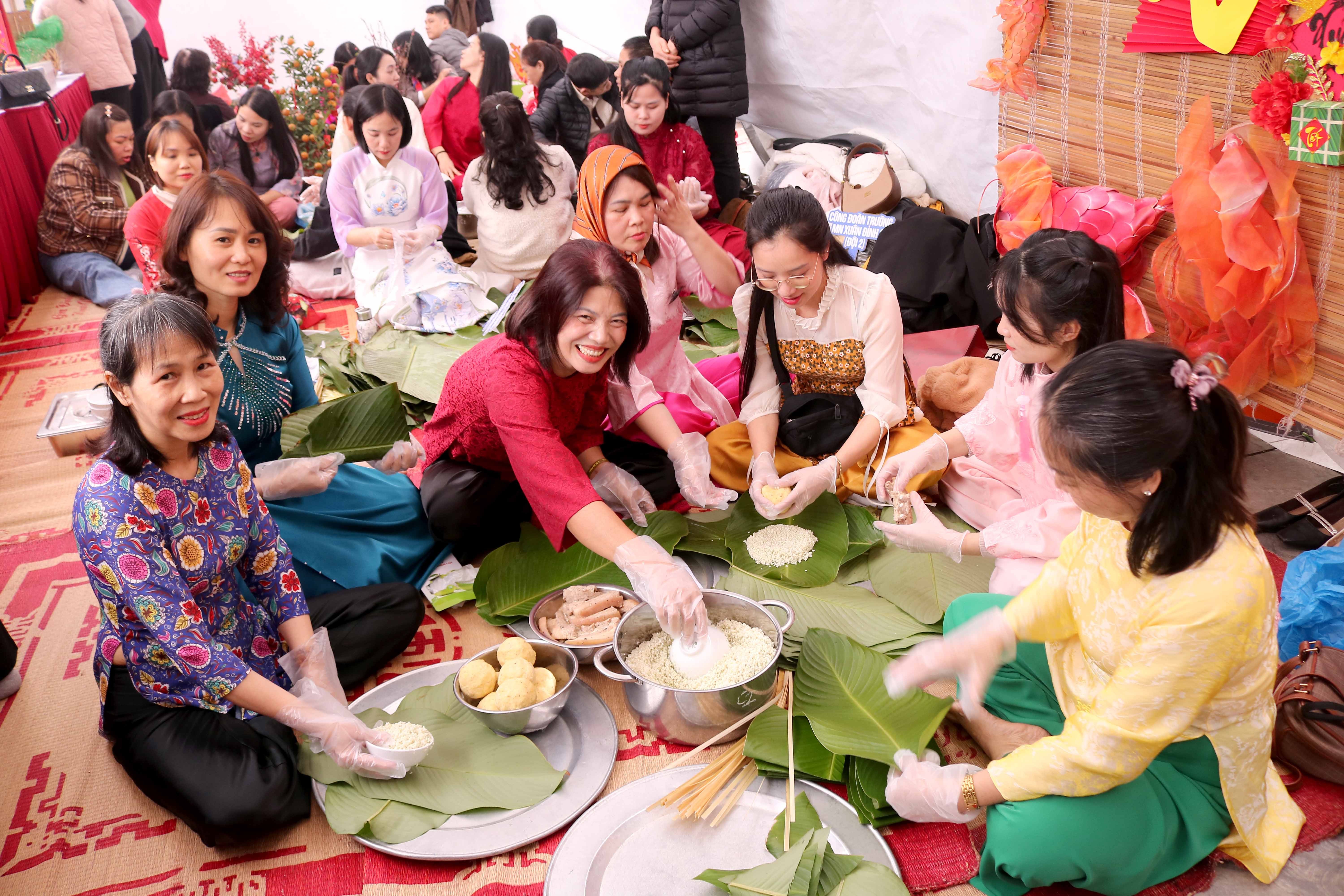 Công đoàn phường Xuân Đỉnh: Chú trọng chăm lo đời sống, bảo vệ quyền lợi người lao động Công đoàn phường Xuân Đỉnh: Chú trọng chăm lo đời sống, bảo vệ quyền lợi người lao động