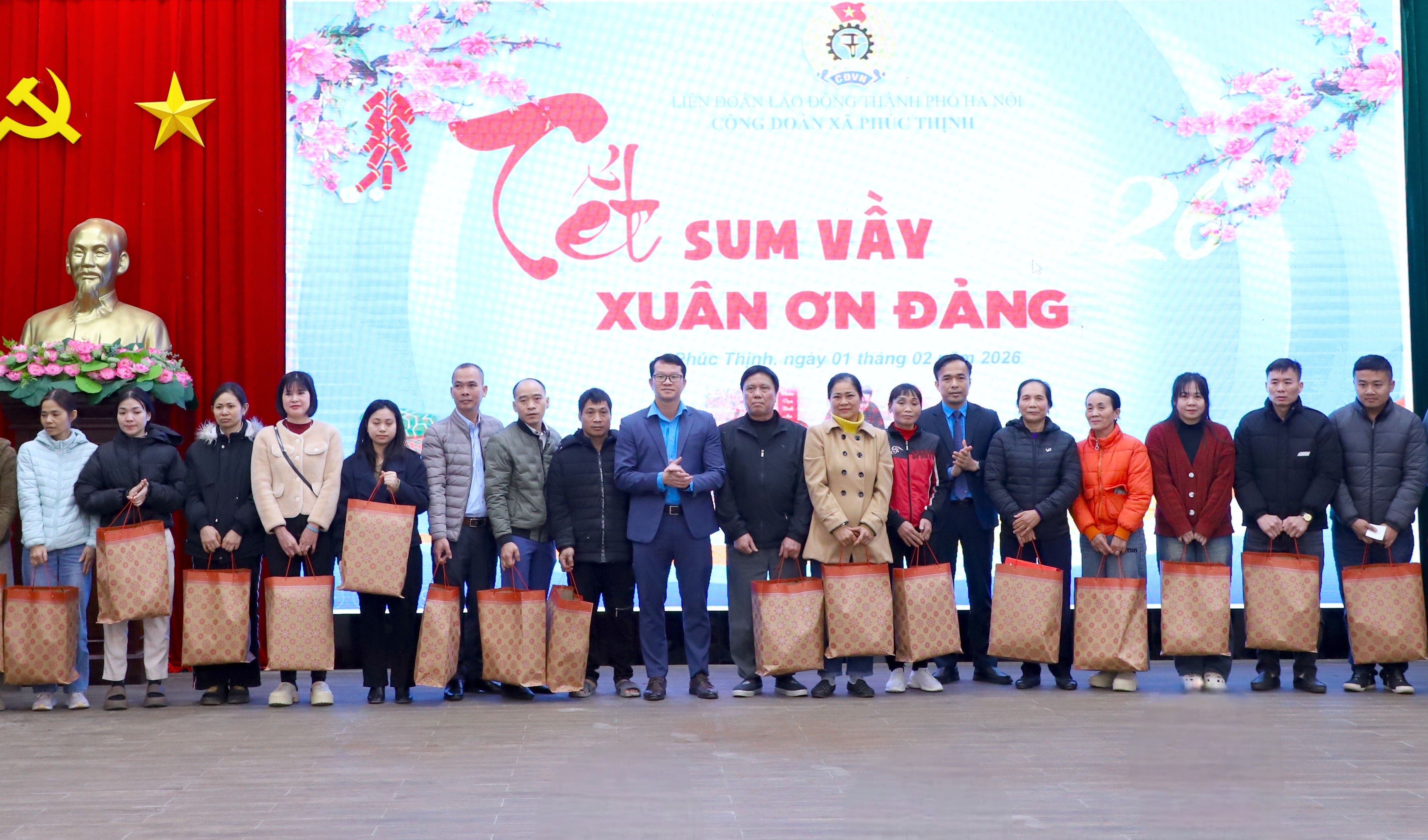 Công đoàn xã Phúc Thịnh: Chăm lo để đoàn viên, người lao động có Tết đủ đầy