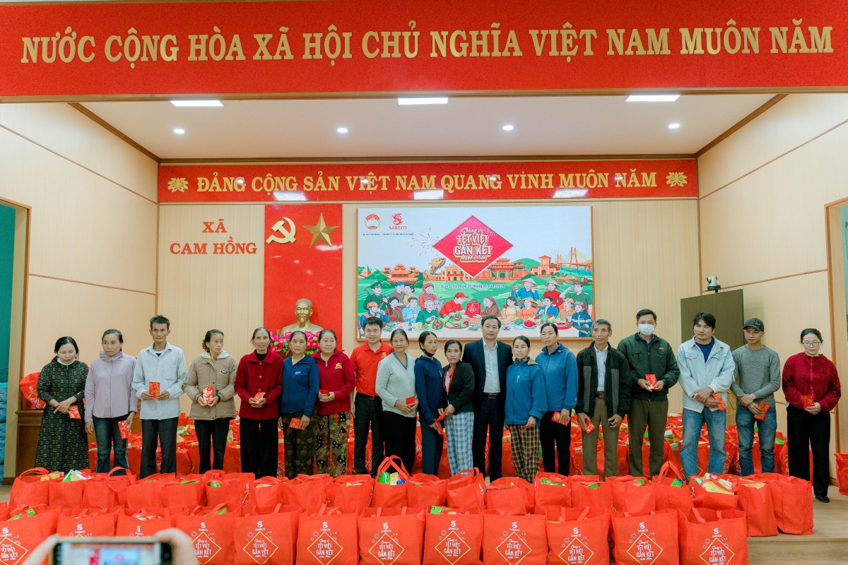 “‘Chung vị Tết Việt” lan tỏa yêu thương đến hộ gia đình khó khăn ở Hải Phòng, Quảng Trị