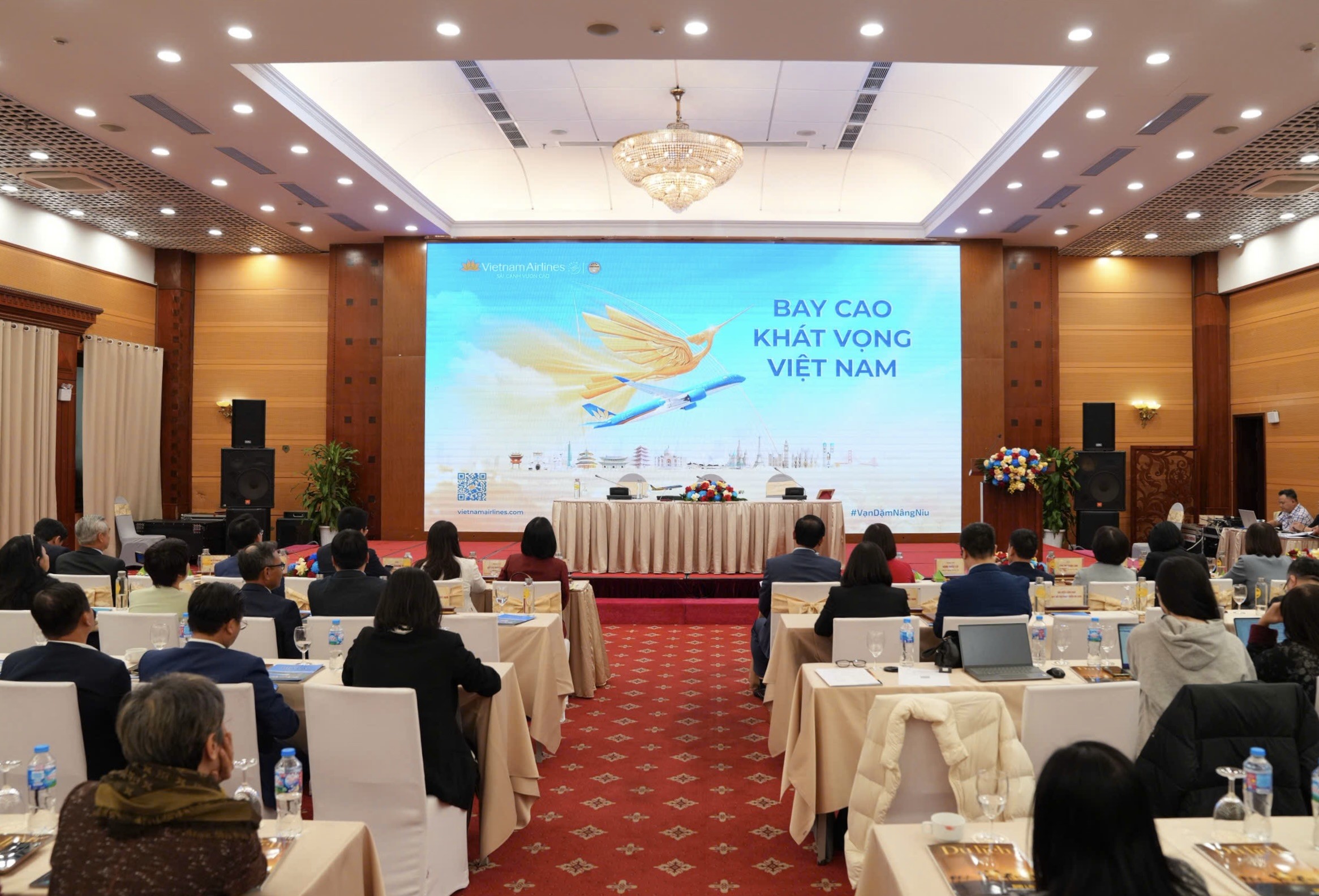 Vietnam Airlines hợp tác cùng Cục Du lịch Quốc gia Việt Nam ra mắt chuỗi hoạt động “Bay cao khát vọng Việt Nam”