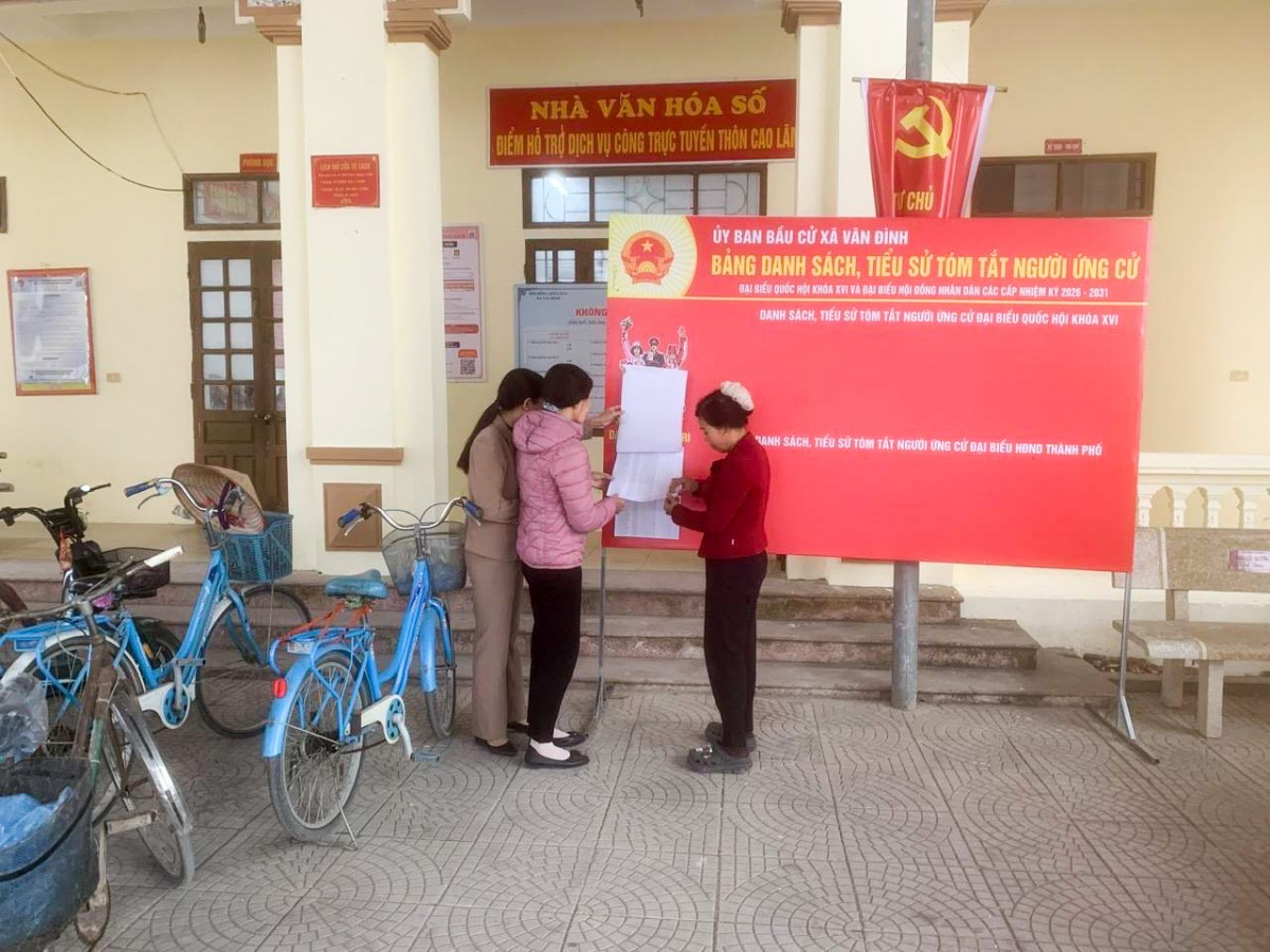 Xã Vân Đình Hoàn Tất Niêm Yết Danh Sách Cử Tri Tại Các Khu Vực Bỏ Phiếu