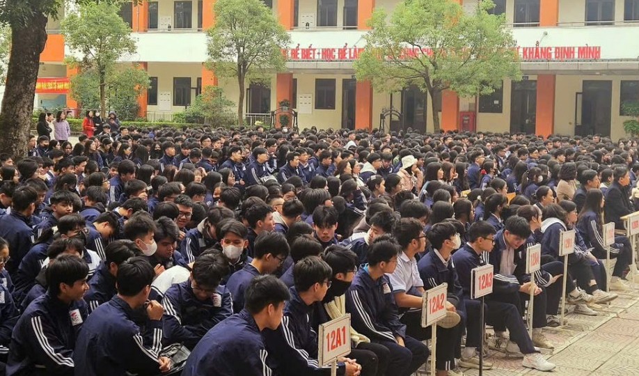 Thi tốt nghiệp THPT 2026: Không công bố đề thi minh họa