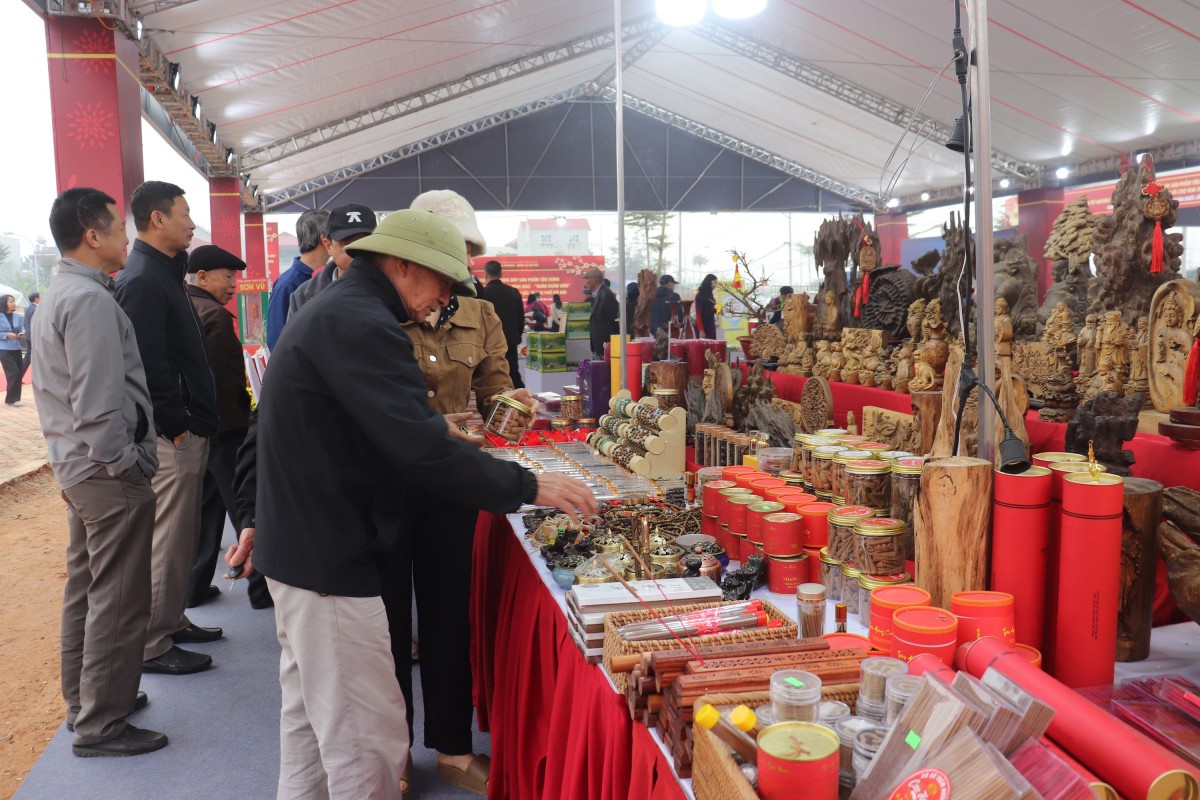 Phù Đổng mở không gian sáng tạo thủ công mỹ nghệ, rộn ràng đón Xuân Bính Ngọ 2026