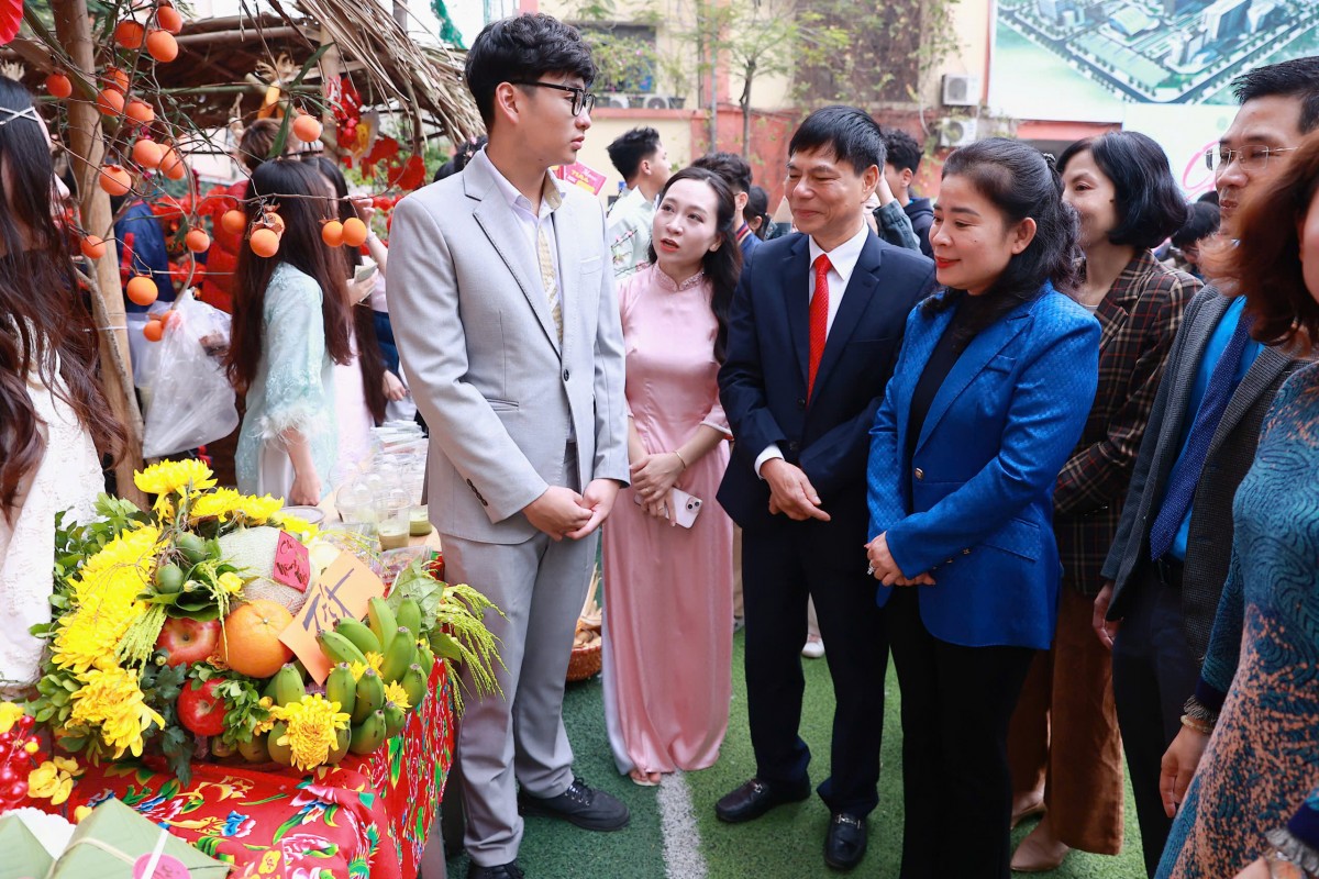 Công đoàn phường Thanh Xuân chăm lo cho đoàn viên, người lao động nhân dịp Tết Nguyên đán Công đoàn phường Thanh Xuân chăm lo cho đoàn viên, người lao động nhân dịp Tết Nguyên đán