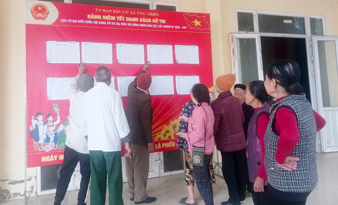 Xã Ứng Thiên: Hoàn Thành Niêm Yết Danh Sách Cử Tri Tại 100% Khu Vực Bỏ Phiếu