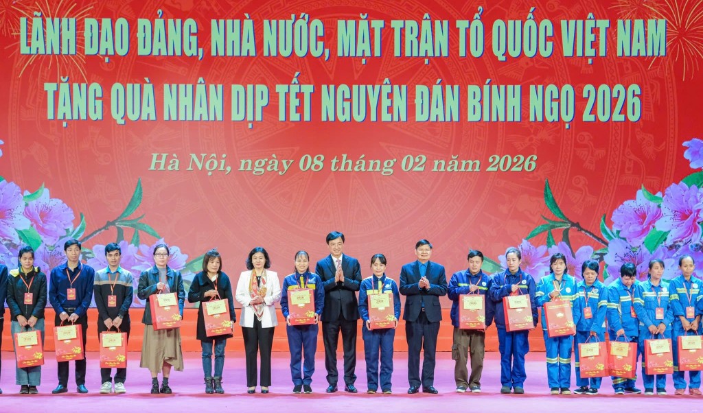 Hơn 12 triệu lượt người lao động thụ hưởng chương trình chăm lo Tết của Công đoàn