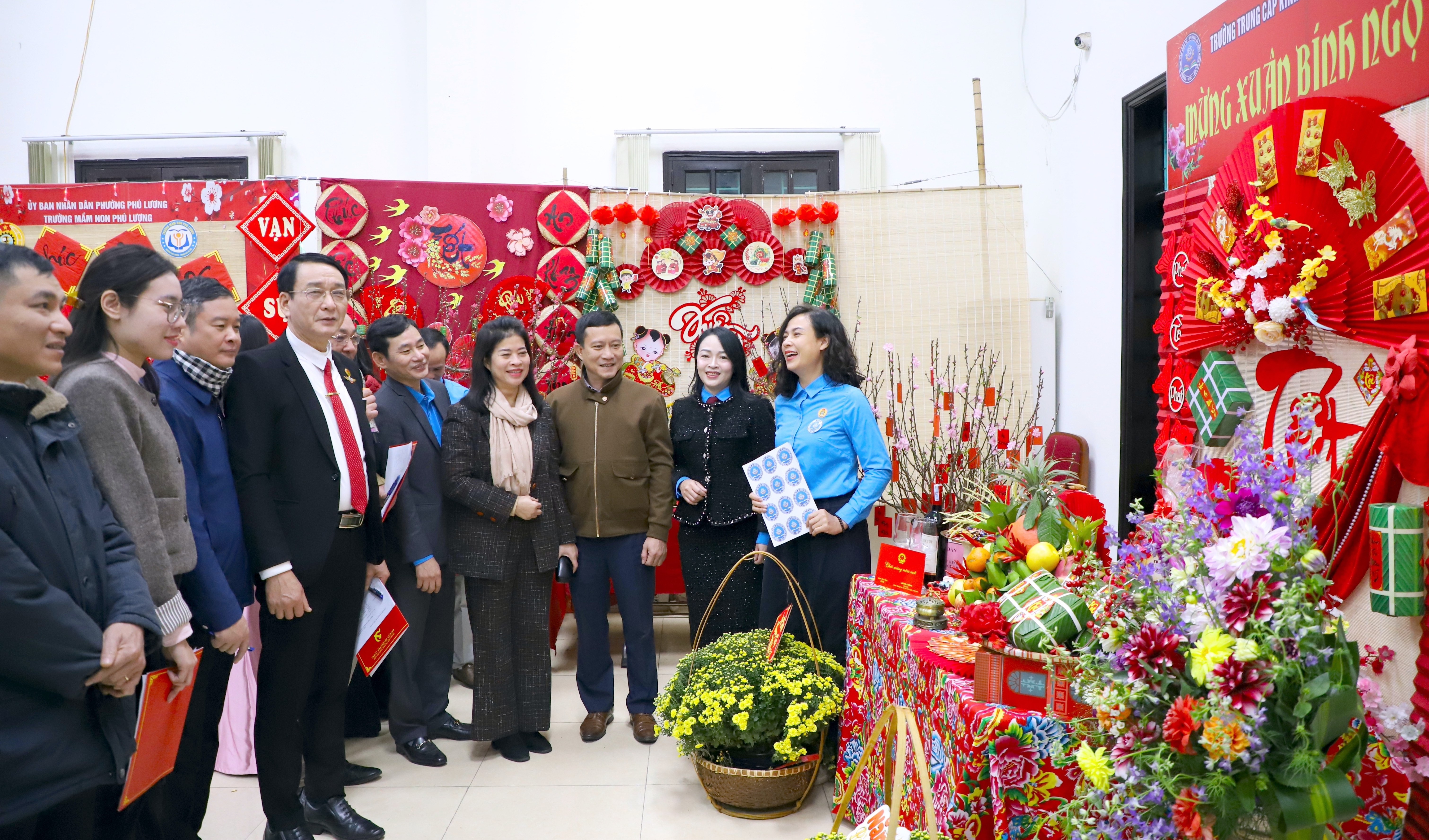 Phường Phú Lương: Ấm áp chương trình “Tết sum vầy - Xuân ơn Đảng” năm 2026