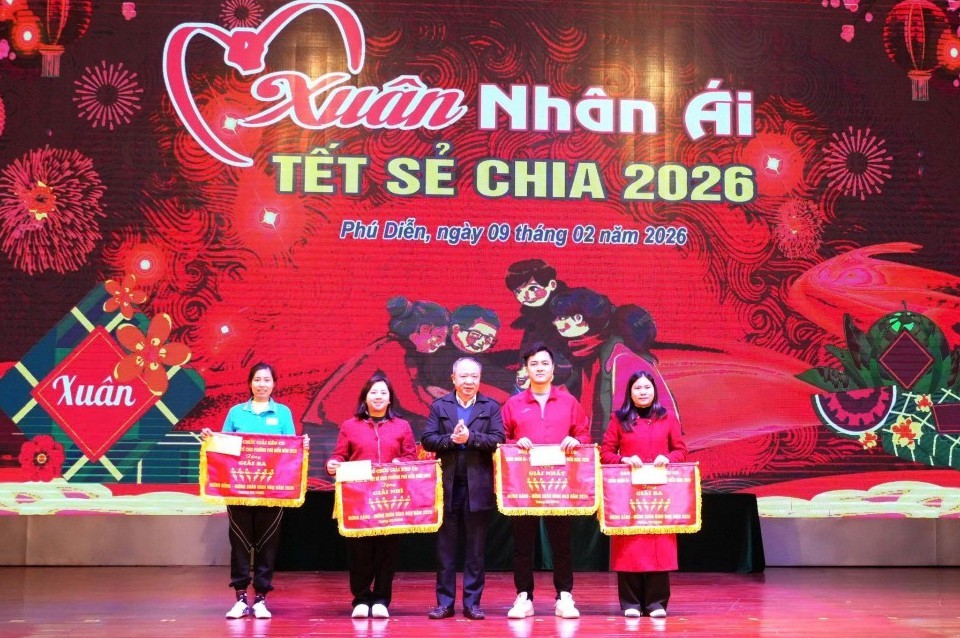 Ấm áp chương trình “Xuân nhân ái - Tết sẻ chia” tại phường Phú Diễn