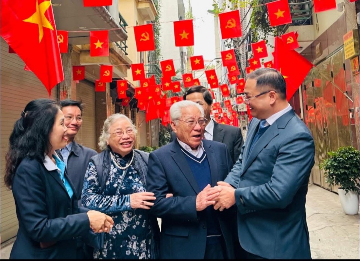 Phường Đống Đa: Hướng dẫn quy trình bỏ phiếu bầu cử đại biểu Quốc hội và Hội đồng nhân dân các cấp