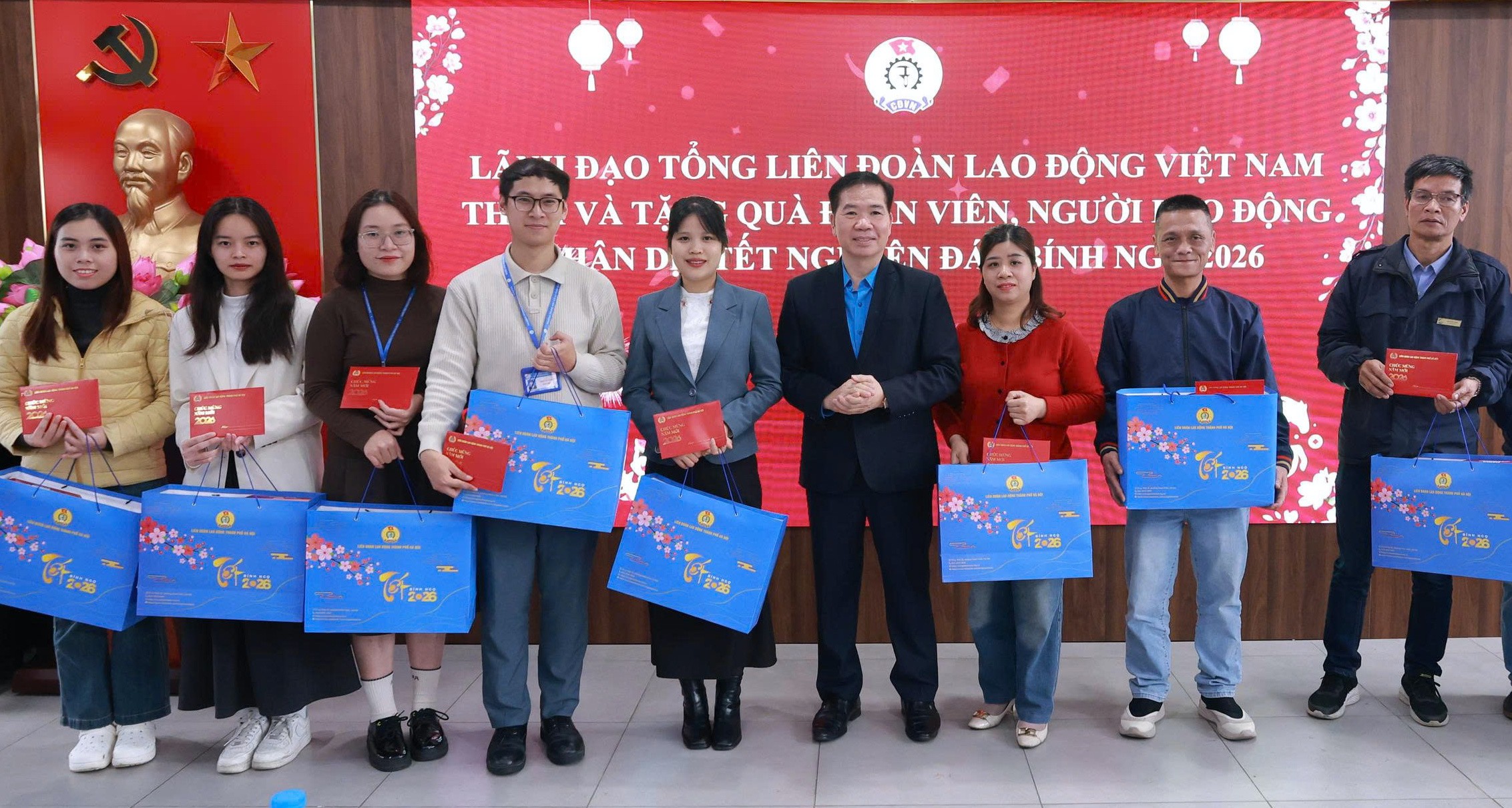 Tấm lòng Công đoàn lan tỏa yêu thương trước thềm năm mới