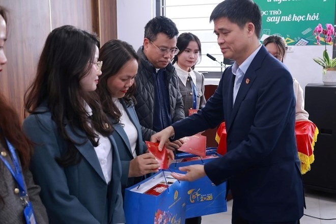 Hơn 12 triệu lượt người lao động thụ hưởng chương trình chăm lo Tết của Công đoàn