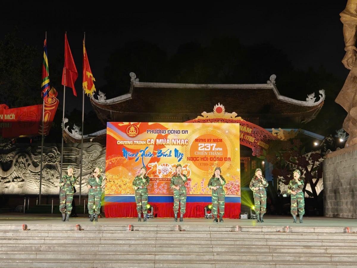 Rực Rỡ Sắc Màu Đêm Văn Nghệ Mừng Đảng, Mừng Xuân Tại Phường Đống Đa