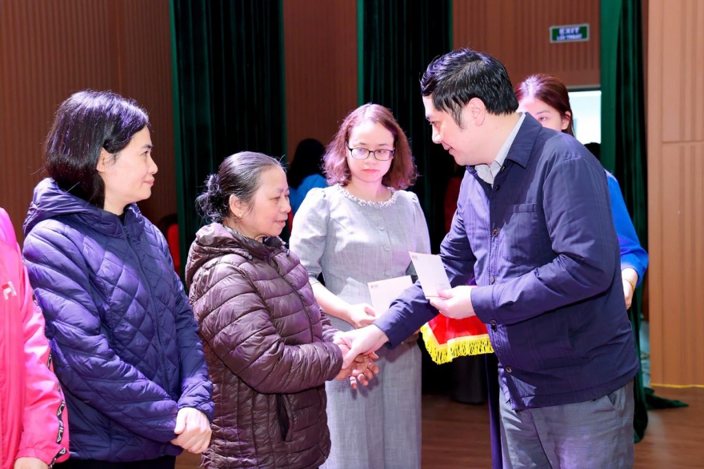 Công đoàn phường Cầu Giấy: Điểm tựa tin cậy của đoàn viên, người lao động