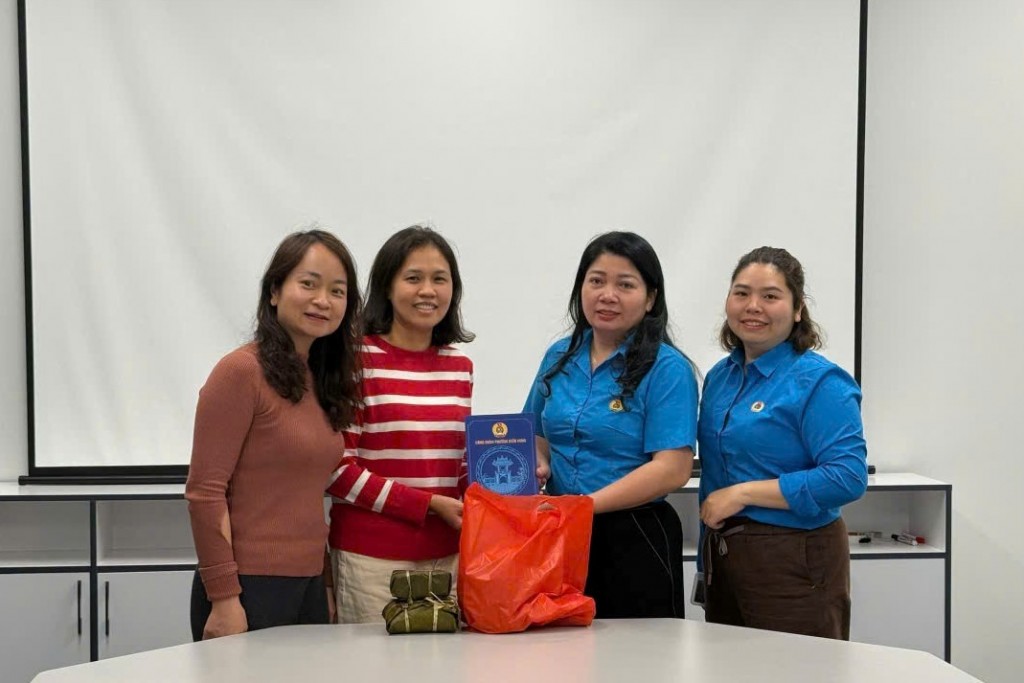 Phường Kiến Hưng: Lan tỏa yêu thương từ hội thi gói bánh chưng trong chương trình “Tết sum vầy - Xuân ơn Đảng” 2026