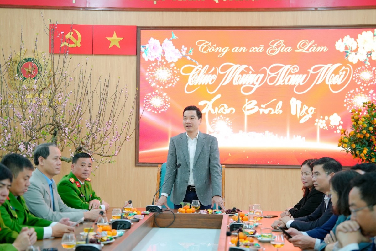Lãnh đạo xã Gia Lâm thăm, chúc Tết các đơn vị trên địa bàn Lãnh đạo xã Gia Lâm thăm, chúc Tết các đơn vị trên địa bàn