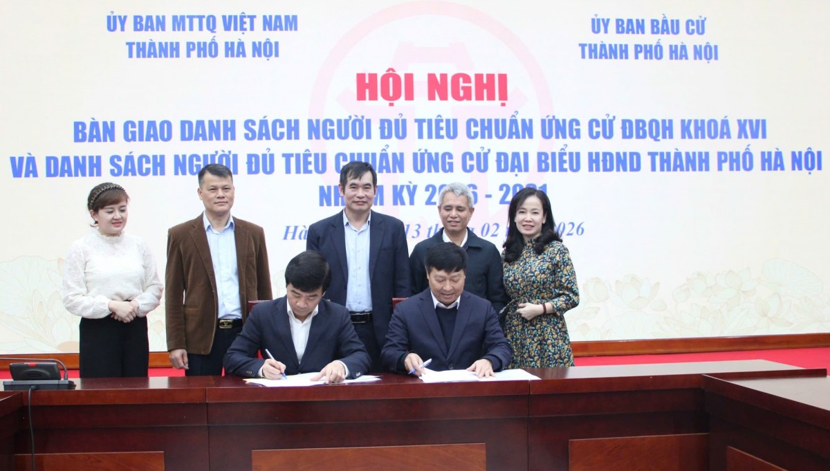 Hà Nội: Bàn giao hồ sơ người ứng cử đại biểu Quốc hội, HĐND thành phố nhiệm kỳ 2026 - 2031