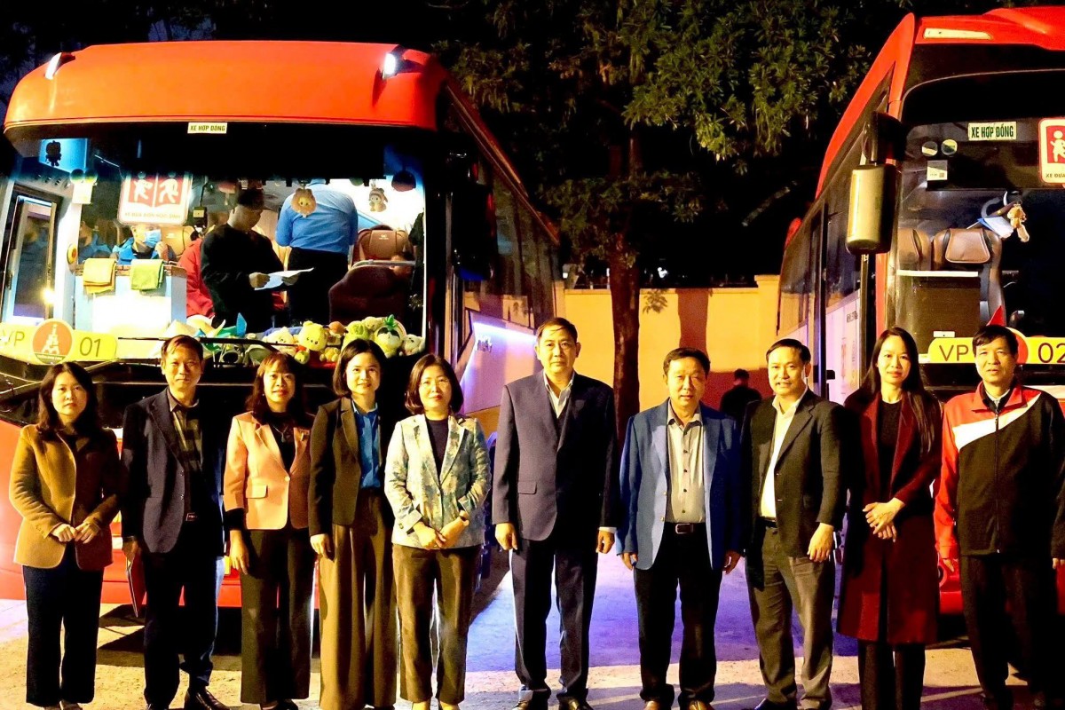 Công đoàn xã Thường Tín tổ chức “Chuyến xe Công đoàn” đưa người lao động về quê đón Tết Công đoàn xã Thường Tín tổ chức “Chuyến xe Công đoàn” đưa người lao động về quê đón Tết