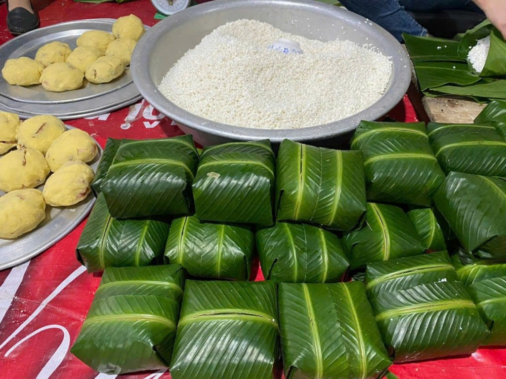 Làng bánh chưng Tranh Khúc tất bật phục vụ Tết Nguyên đán Bính Ngọ