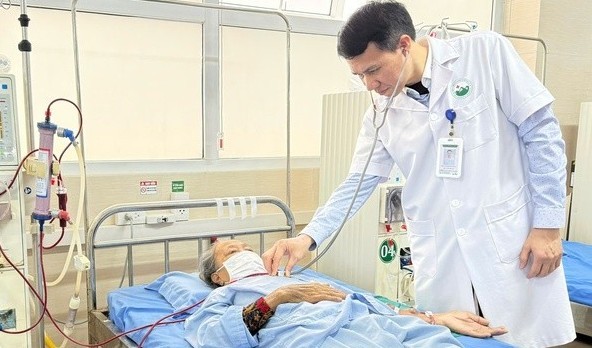 Lặng thầm trực Tết, giữ trọn niềm tin người bệnh