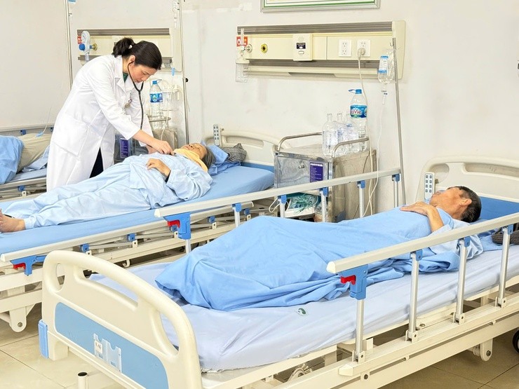 Vui xuân an toàn, duy trì dùng thuốc đúng chỉ định