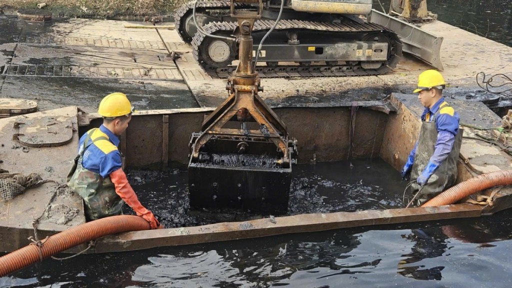 Đảm bảo an toàn hệ thống thoát nước phục vụ nhân dân Thủ đô đón Tết