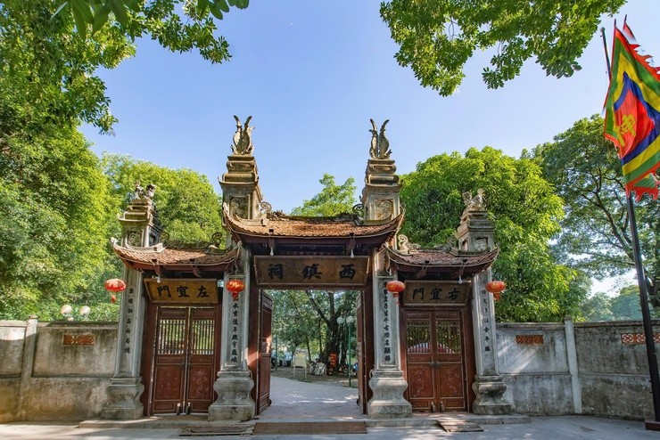 Miễn phí gửi xe 5 ngày Tết tại đền Voi Phục