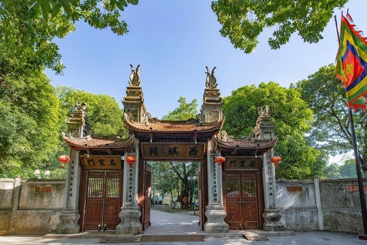 Miễn phí gửi xe 5 ngày Tết tại đền Voi Phục