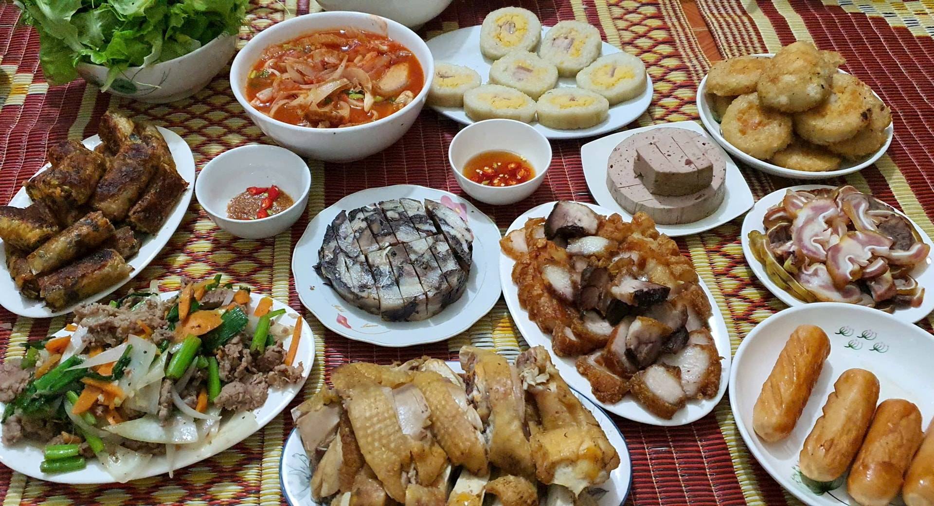 Đừng để thực phẩm ngày Tết thành “gánh nặng” cho gan, ruột