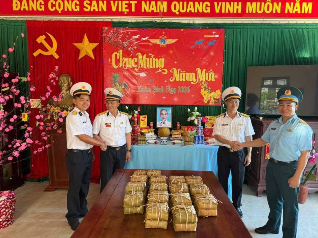 Xuân Bính Ngọ rộn ràng Trường Sa