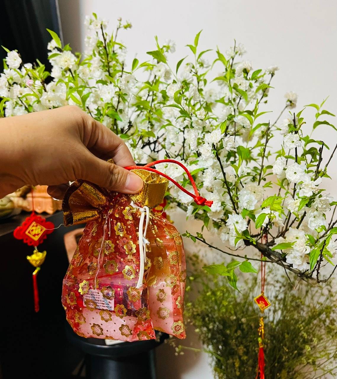 Mua muối đầu năm, nét đẹp bình dị z7547583852003_d4afa69557c8cf89d44dc735af5a8324.jpg