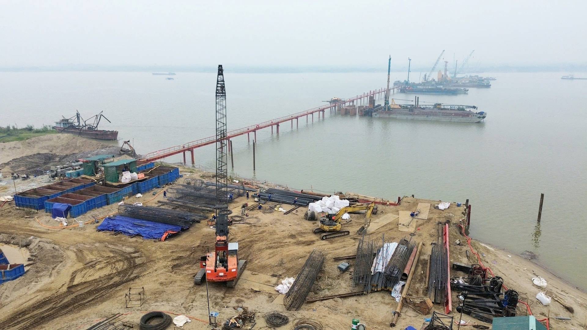 Khi phường, xã là “chủ thể” cho “kỳ tích sông Hồng” cau-hong-ha-0302.jpg
