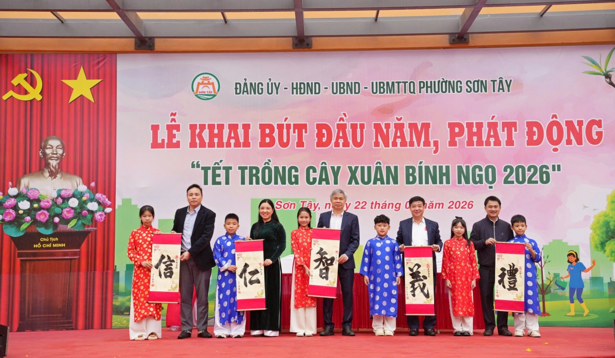 Sơn Tây: Tổ chức Lễ khai bút đầu năm, phát động Tết trồng cây Xuân Bính Ngọ