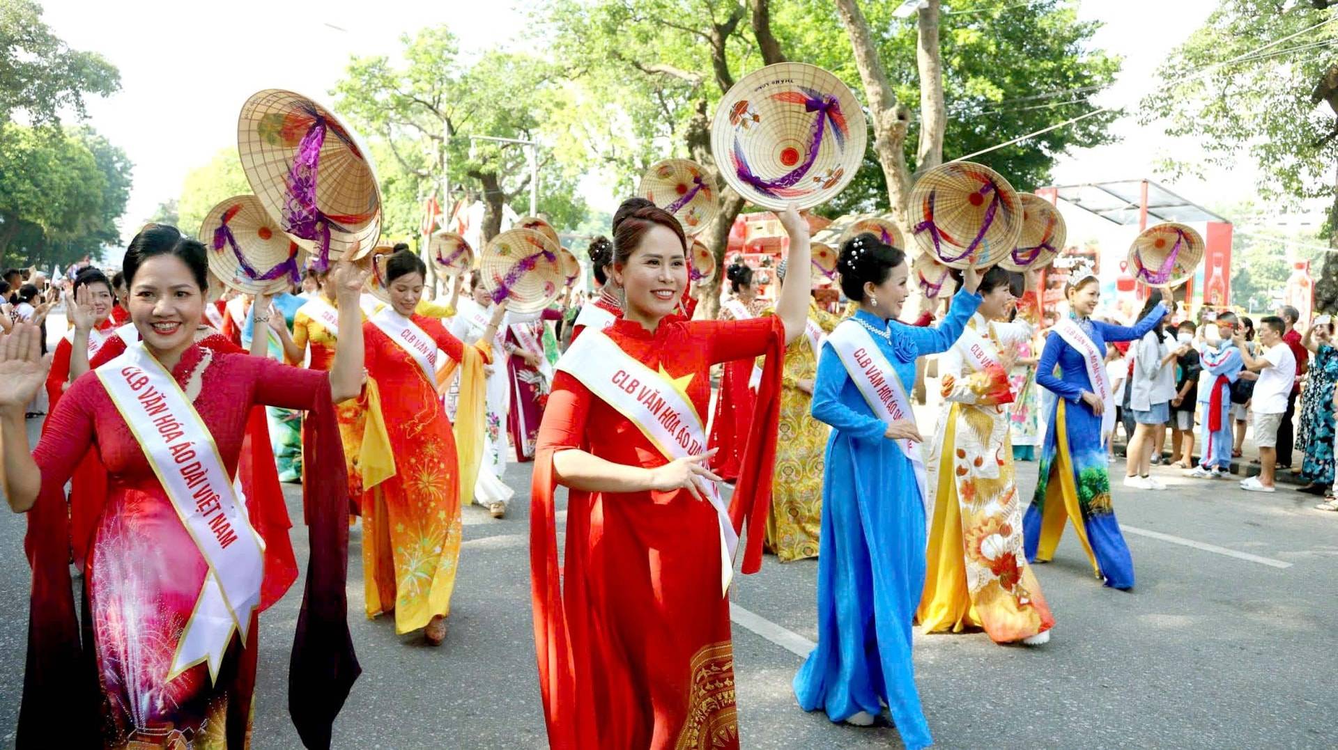 Hoàn thiện chính sách văn hóa - xã hội của Thủ đô
