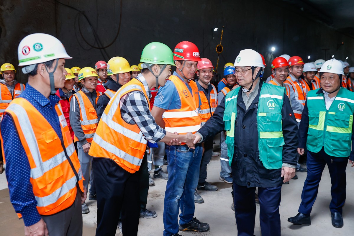 Thủ tướng Phạm Minh Chính “tiếp lửa” công trường metro Nhổn - Ga Hà Nội đầu xuân Thủ tướng Phạm Minh Chính “tiếp lửa” công trường metro Nhổn - Ga Hà Nội đầu xuân