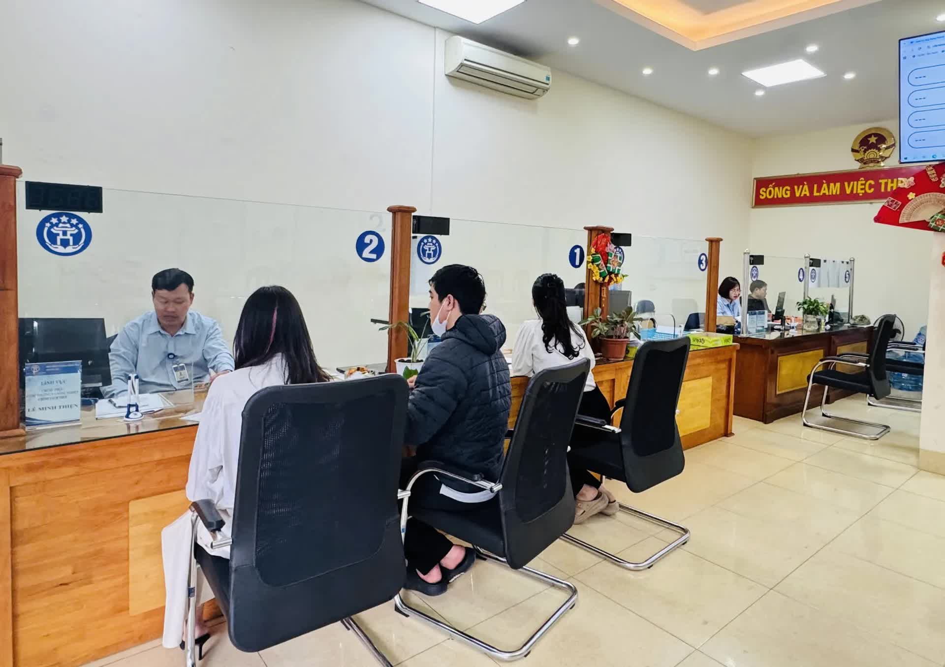 Bộ máy vận hành thông suốt, kỷ luật công vụ được giữ vững