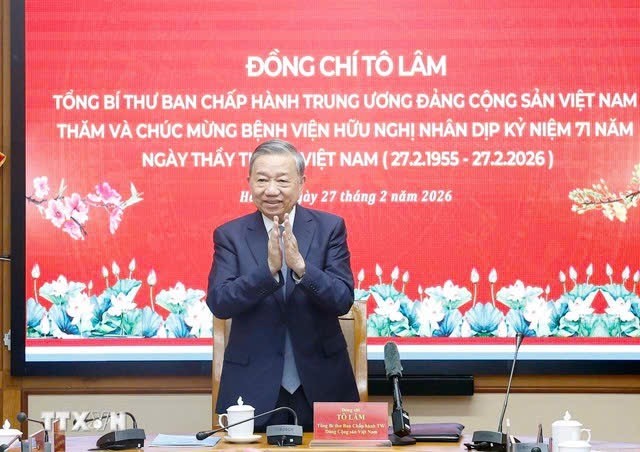 Tổng Bí thư Tô Lâm đến thăm chúc mừng ngành y tế và đội ngũ cán bộ, nhân viên y tế Bệnh viện Hữu Nghị nhân kỷ niệm 71 năm Ngày Thầy thuốc Việt Nam