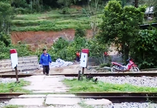 Hà Tĩnh: Mất an toàn giao thông từ các lối đi băng qua đường sắt